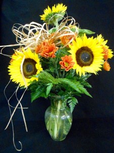 Flower Cottage Cortez sunflower daisy arrangement